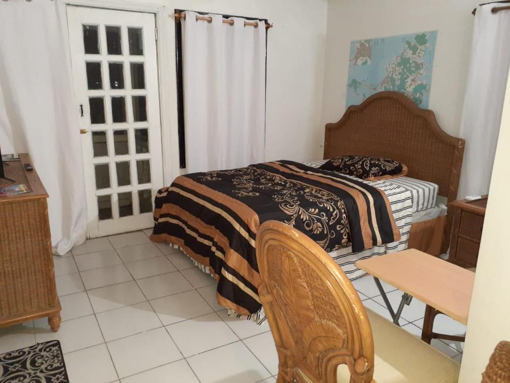 Calinago Friendly Family Sxm Bed & Breakfast Philipsburg  Eksteriør bilde