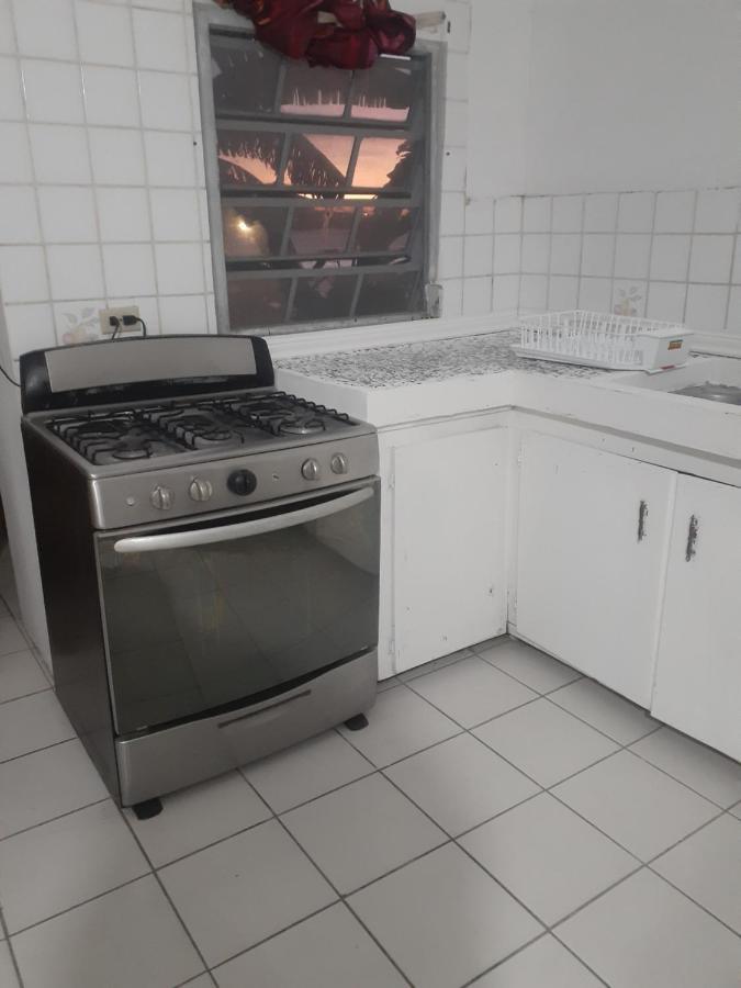 Calinago Friendly Family Sxm Bed & Breakfast Philipsburg  Eksteriør bilde